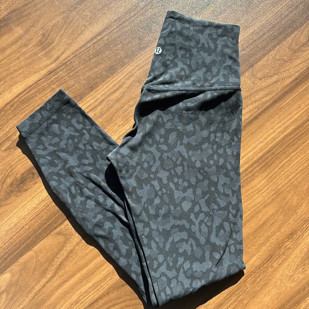 Lululemon Align High-Rise 25” Leggings Black Leopard / Camo Print Size 4